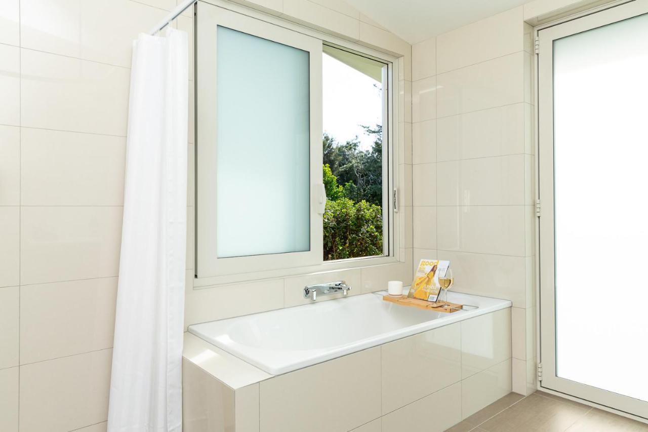 Anam Cara Gardens Luxury Villa Private Bedrooms And Ensuite Bathrooms Sleeps 9 Otaki Екстериор снимка