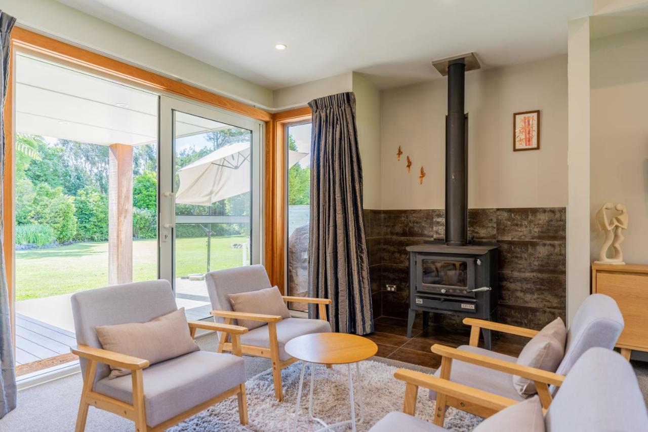 Anam Cara Gardens Luxury Villa Private Bedrooms And Ensuite Bathrooms Sleeps 9 Otaki Екстериор снимка